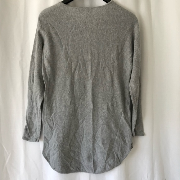 Micheal micheal kors gray long sleeve lightweight sweater size medium - Picture 7 of 10